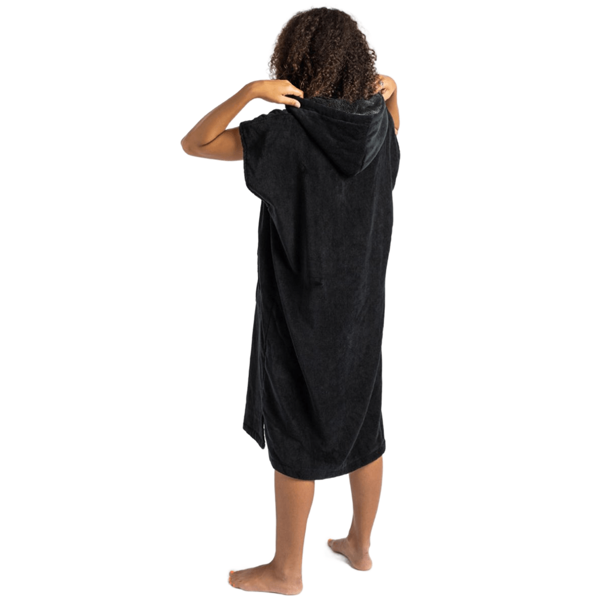 NWEB--CHANGING-PONCHO-THE-DIGS.jpg