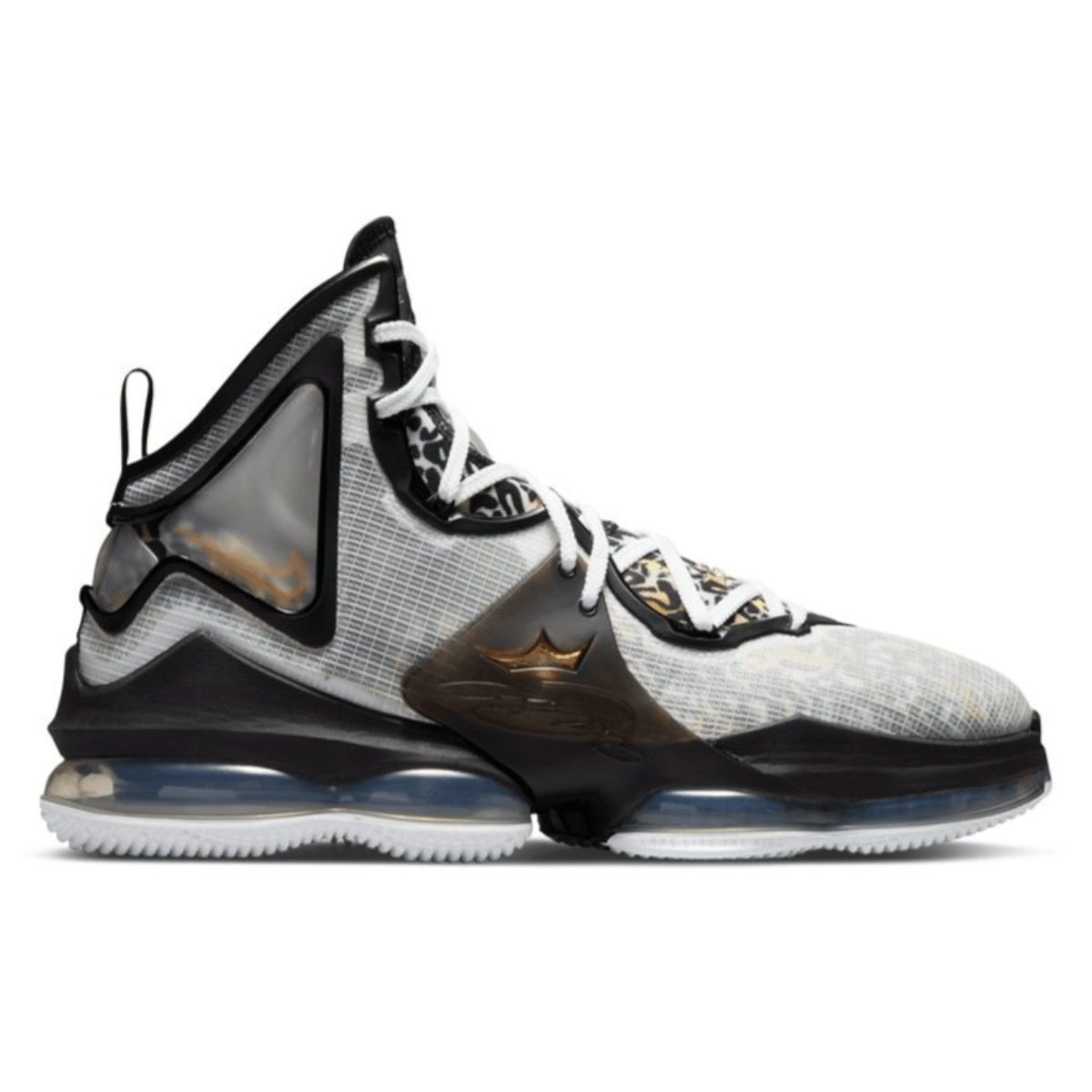 Nike selling Boy's Lebron XVII Basketball Shoes