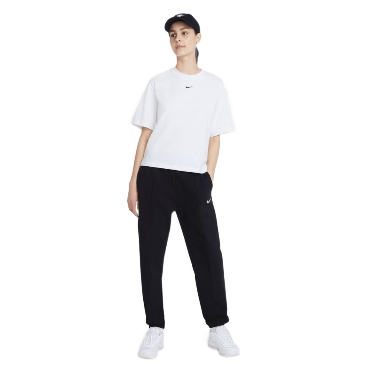 ★ Nike★ Sportswear Essential LBR T-shirt W Black White FD Nike Sportswear Essentials Boxy T-Shirt - Women's - Als.com
