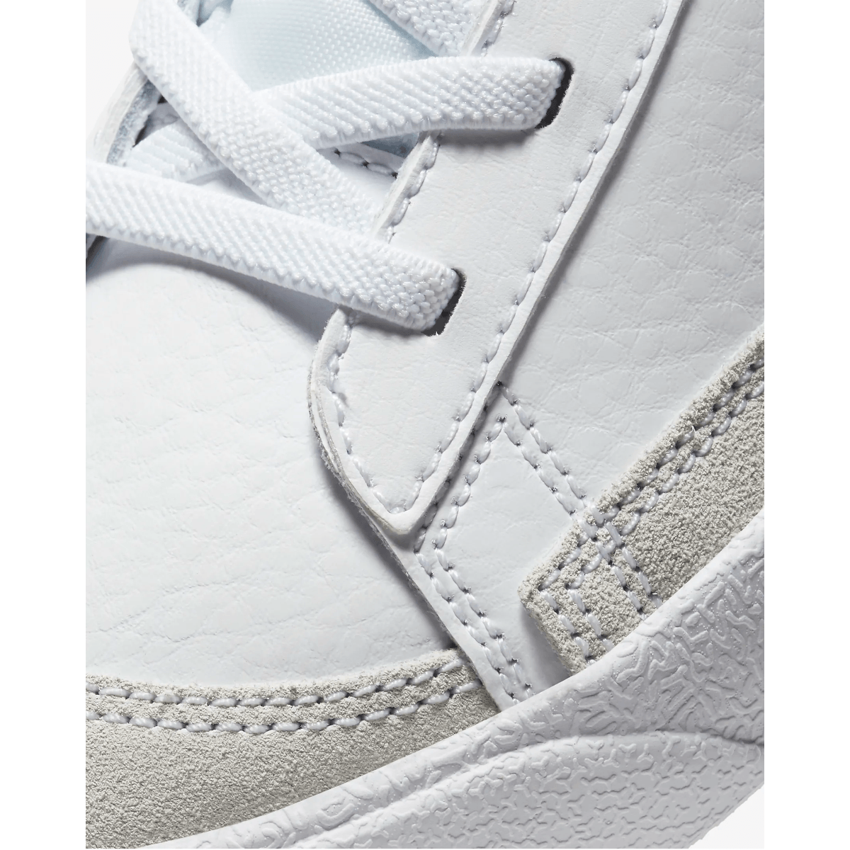 Nike-Blazer-Mid--77-Shoe---Kids-.jpg