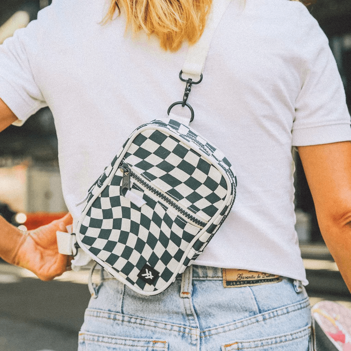 Thread-Crossbody-Bag.jpg