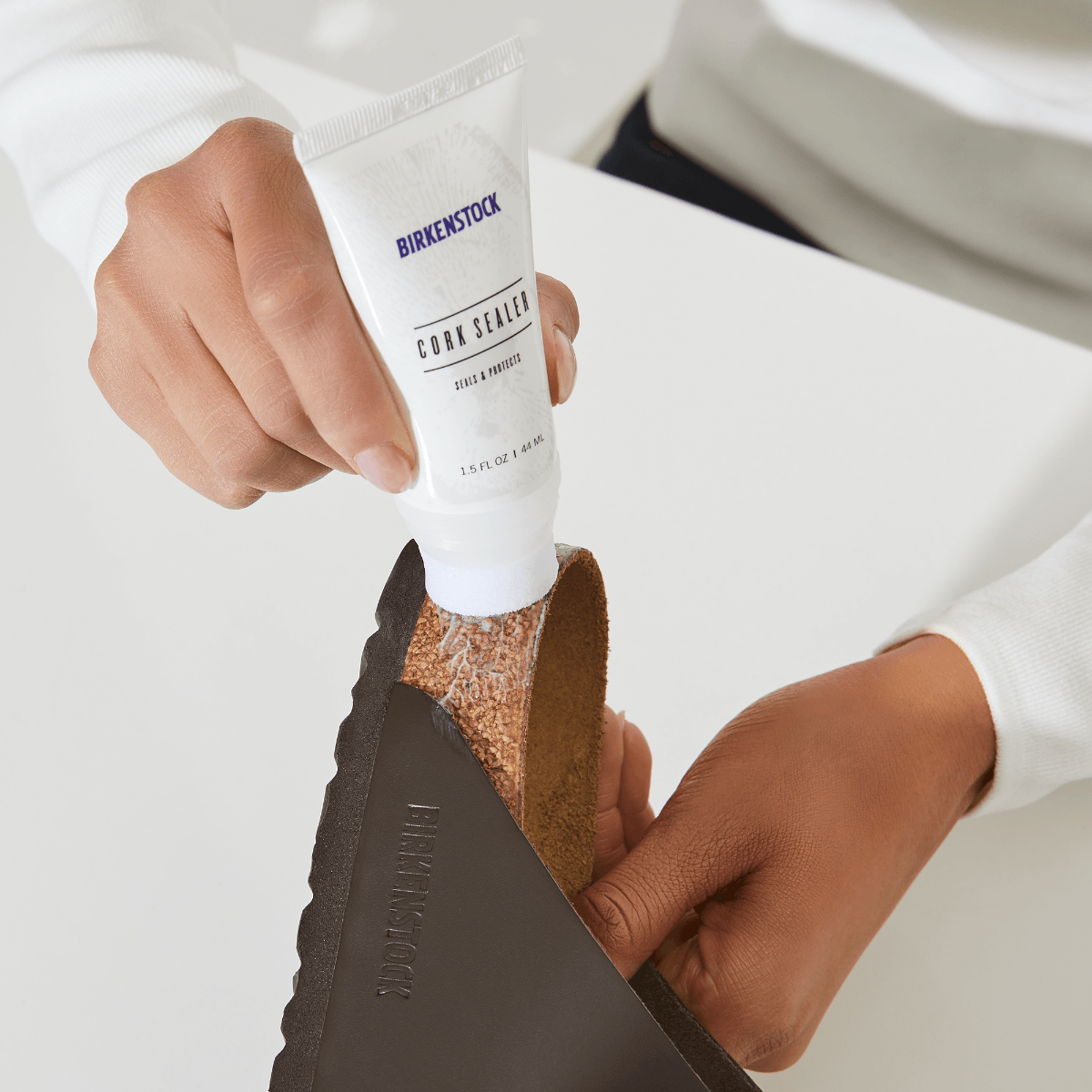 Birkenstock-Deluxe-Shoe-Care-Kit---No-Color.jpg