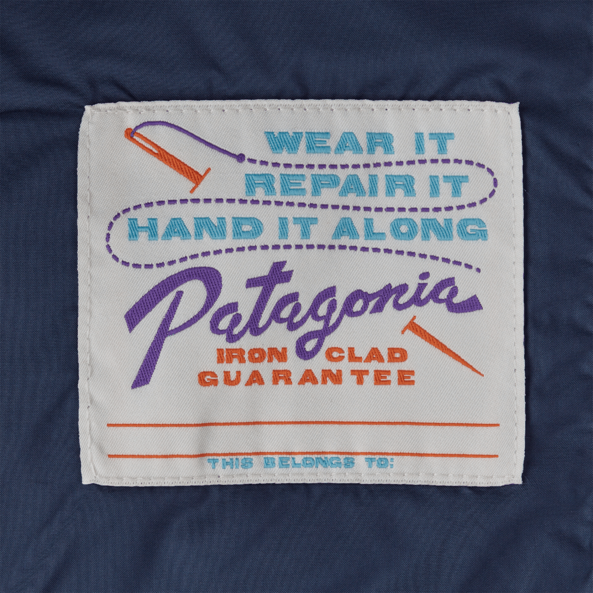 Patagonia-Down-Sweater---Kids----New-Navy.jpg