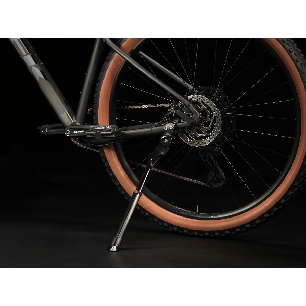 Trek-Marlin-8-Gen-3-Bike---Matte-Dnister-Black.jpg