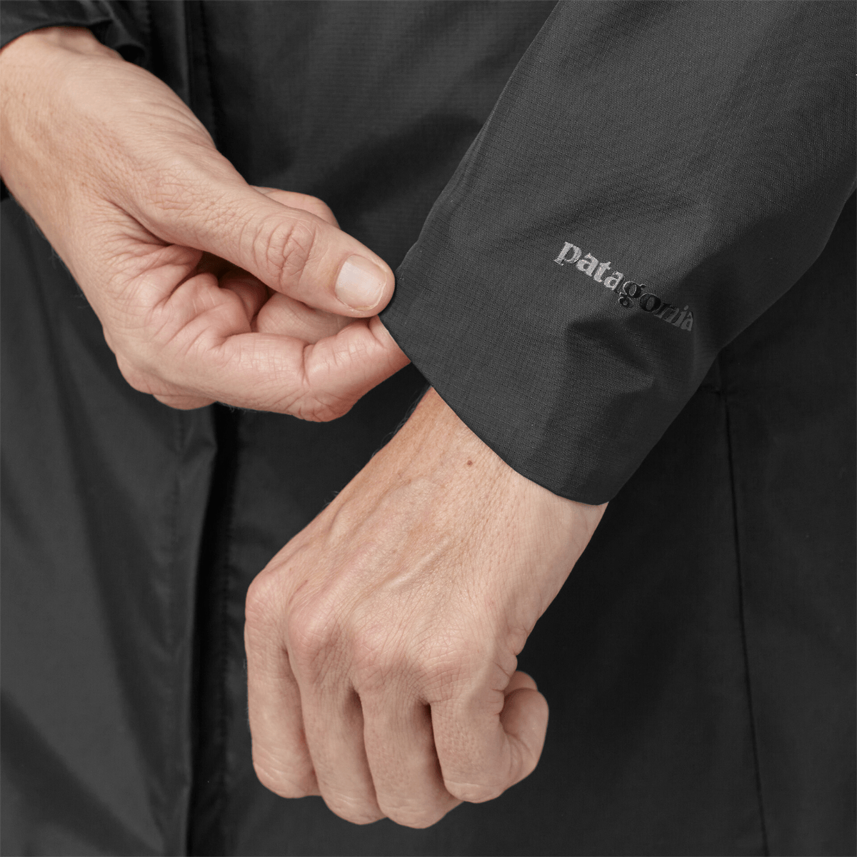 PATAGN-W-S-TORRENTSHELL-3L-RAIN-PARKA---Black.jpg