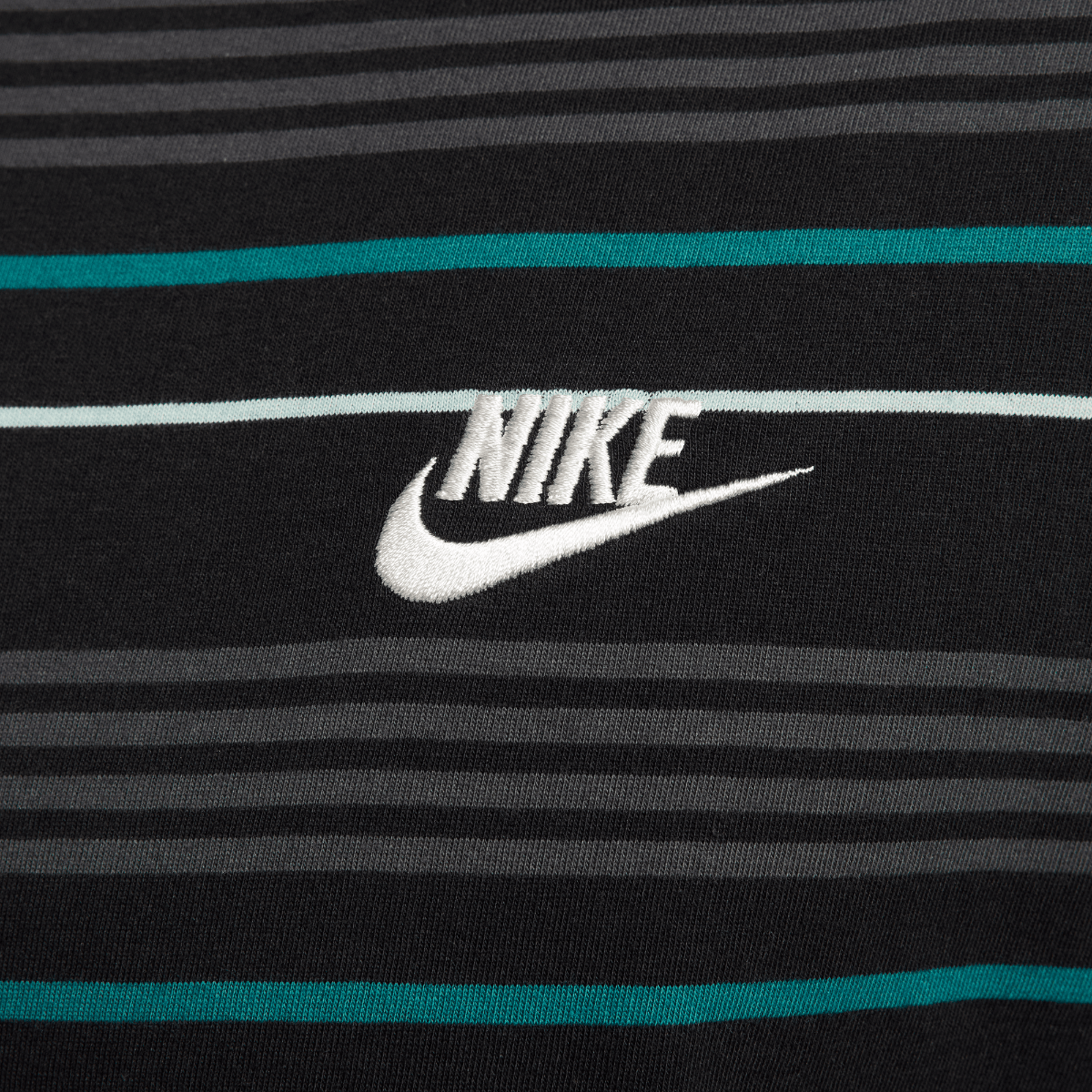 Nike-NSW-Club-Stripe-T-Shirt---Men-s---Black.jpg