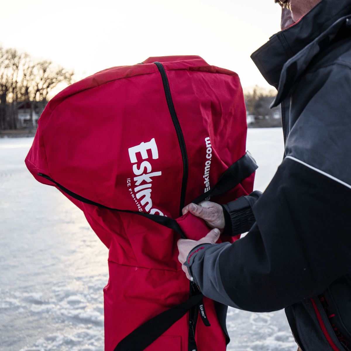 ESKIMO-POWER-ICE-CARRYING-BAG.jpg