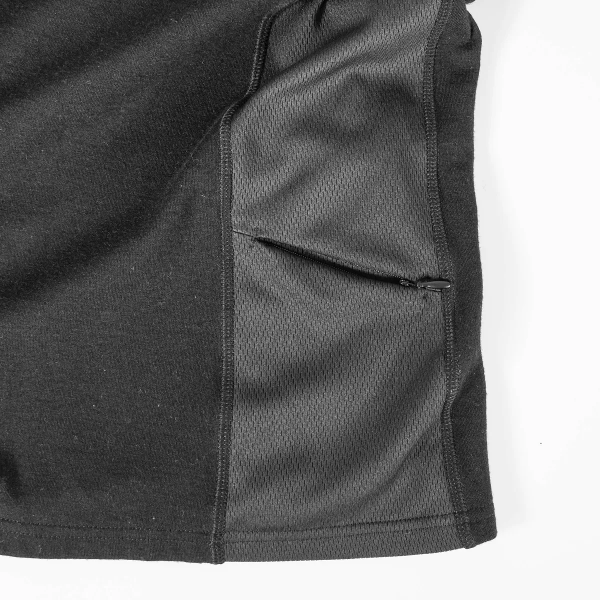 NWEB---MOBILE-W-MERINO-HEATED-BASELYR-SHIRT-Black-XS.jpg