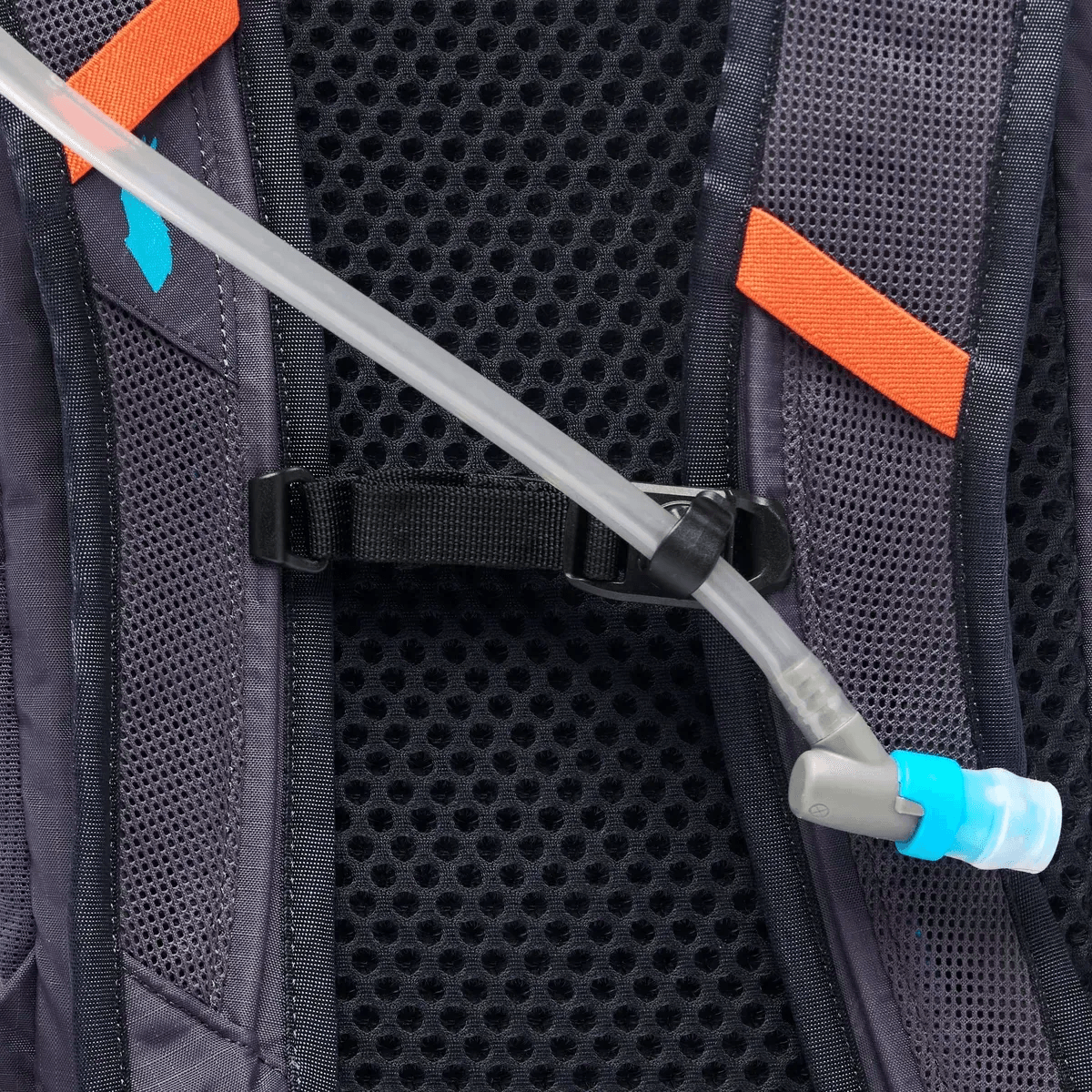 NWEB---COTOPA-LAGOS-15L-HYDRATION-PACK-Graphite-One-Size.jpg