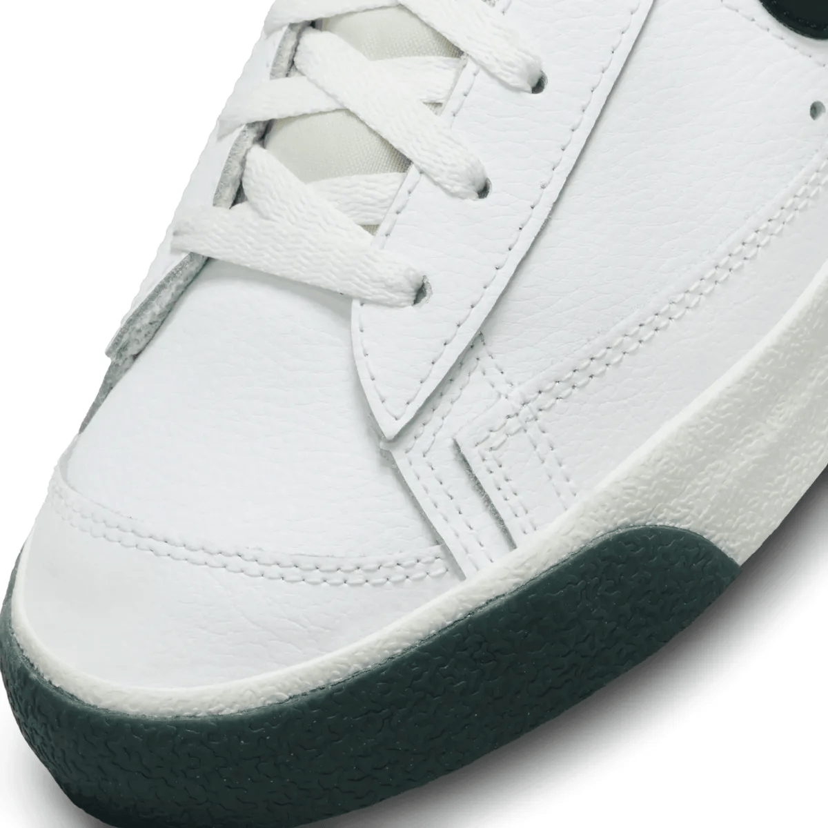 NWEB---NIKE-M-SHOE-BLAZER-MID--77-PREMIUM-White---Black---Deep-Jungle---Light-Silver-9-Regular.jpg
