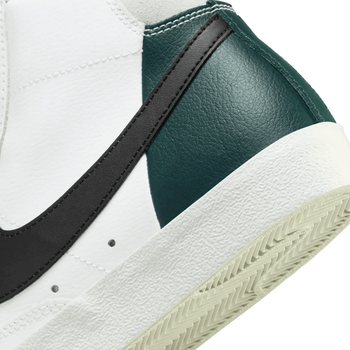 NWEB---NIKE-M-SHOE-BLAZER-MID--77-PREMIUM-White---Black---Deep-Jungle---Light-Silver-9-Regular.jpg