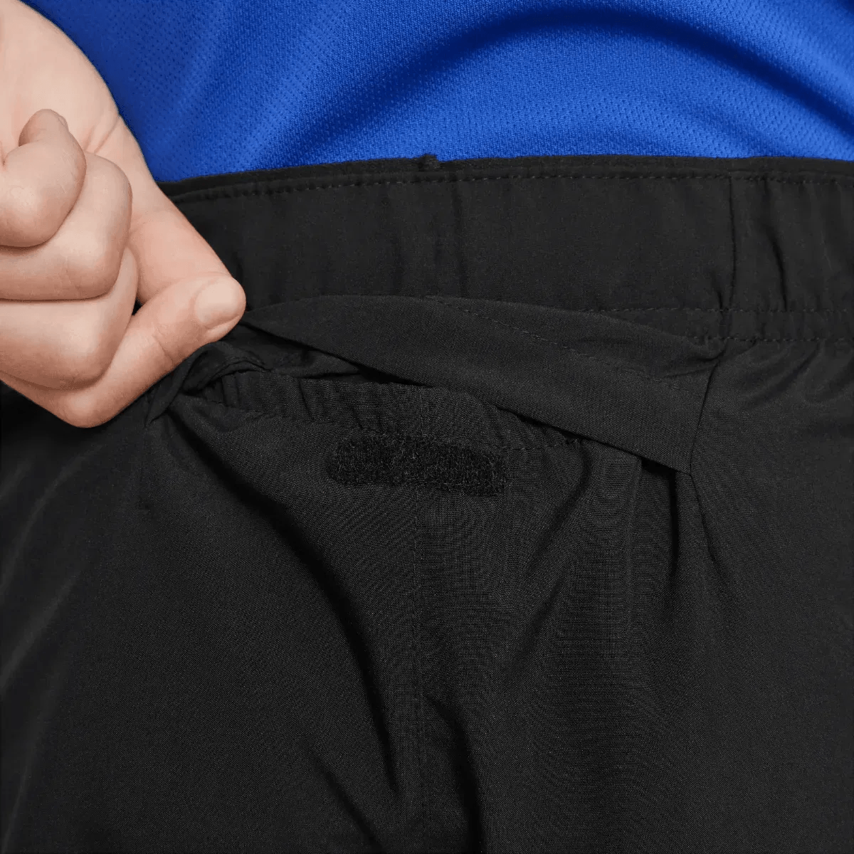 NWEB---NIKE-C-B-NK-DF-CHALLENGER-SHORT-Black---Black---Reflective-Silv-XS.jpg