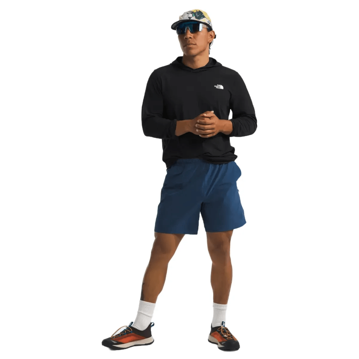 NWEB---NORTHF-MEN-S-ADVENTURE-SUN-HOODIE-TNF-Black-S.jpg