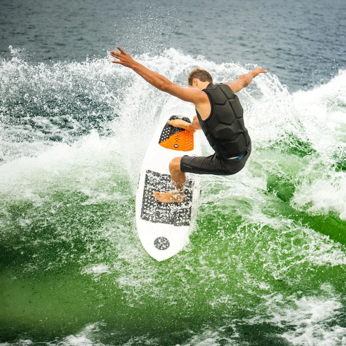 NWEB---HYPER-WAKE-SURF-CONDOR-White-4-4-.jpg