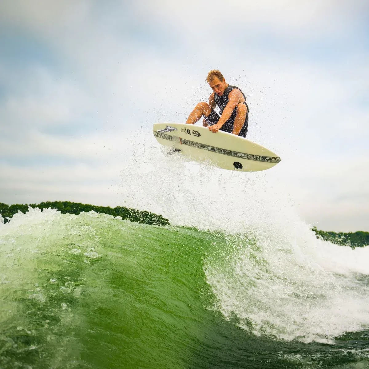 NWEB---HYPER-WAKE-SURF-CONDOR-White-4-4-.jpg