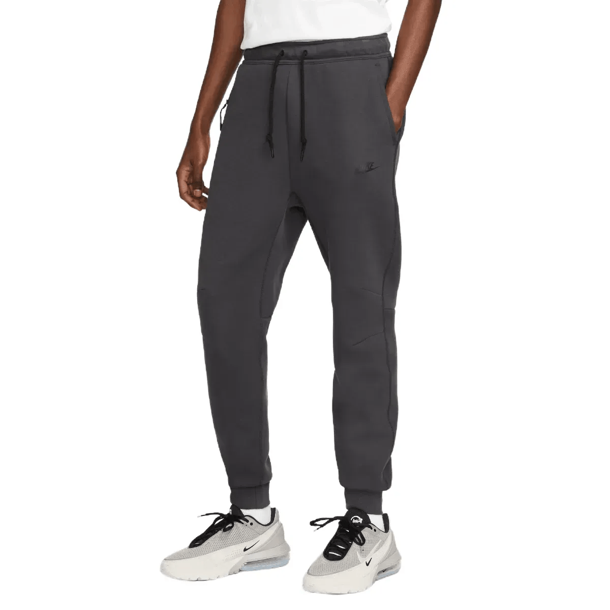 Nike sportswear joggers mens best sale