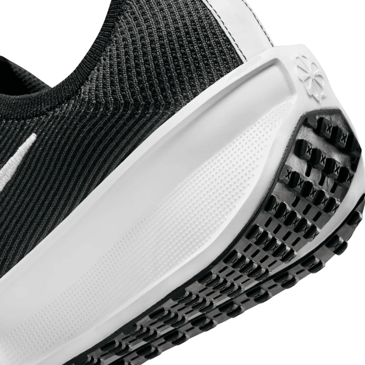 NWEB---NIKE-M-SHOE-INTERACT-RUN-Black---White---Anthracite-8.5-Regular.jpg