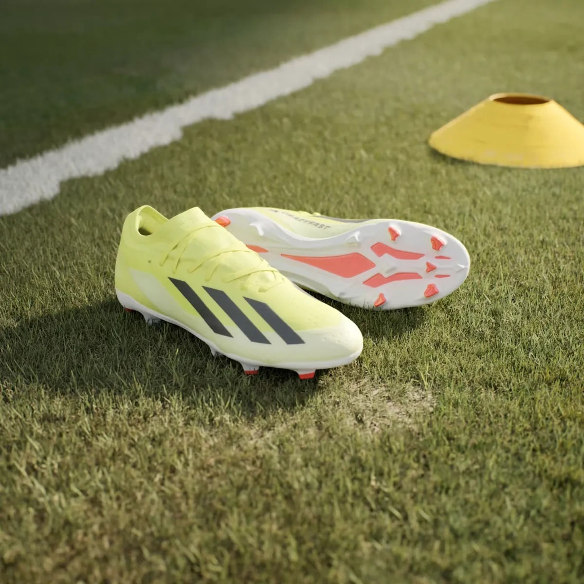 NWEB---ADIDAS-M-CLEAT-X-CRAZYFAST-LEAGUE-Team-Solar-Yellow---Core-Black---White-7-Regular.jpg