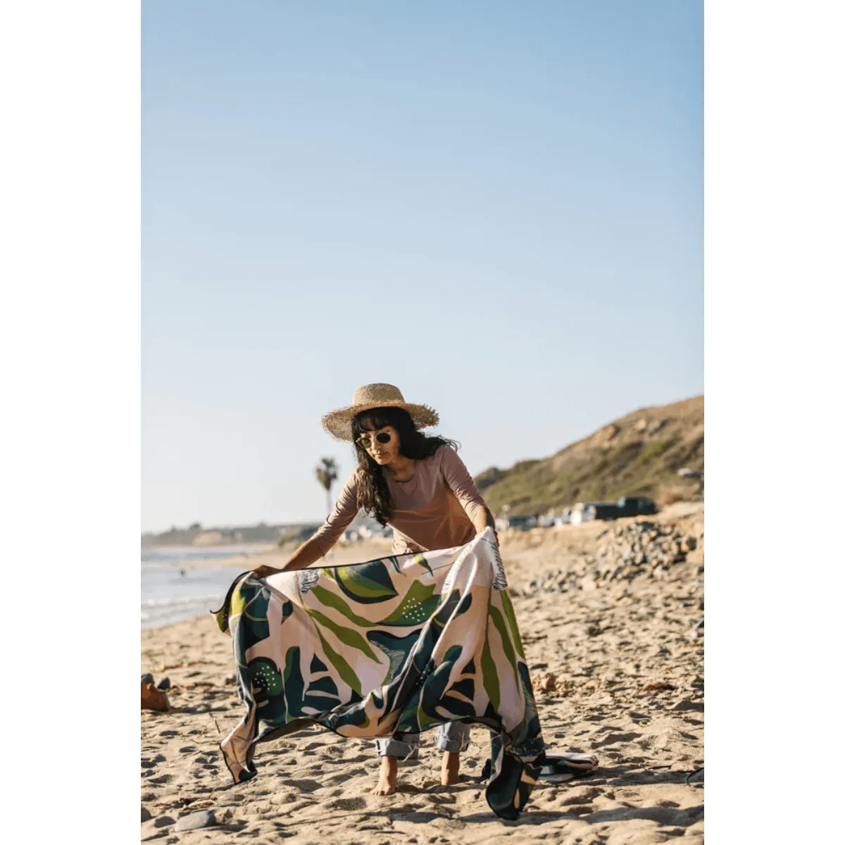 NWEB---NOMADX-TRAVEL-TOWEL-MONSTERA-Green---Pink-One-Size.jpg