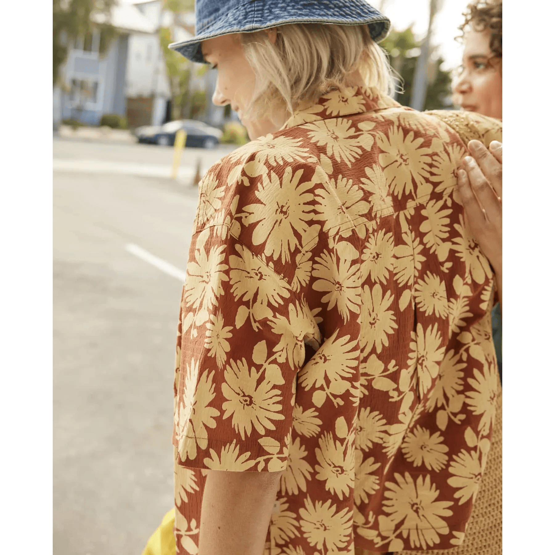 NWEB---TOAD-W-S-FLETCHER-SS-SHIRT-Umber-Large-Floral-Print-XS.jpg