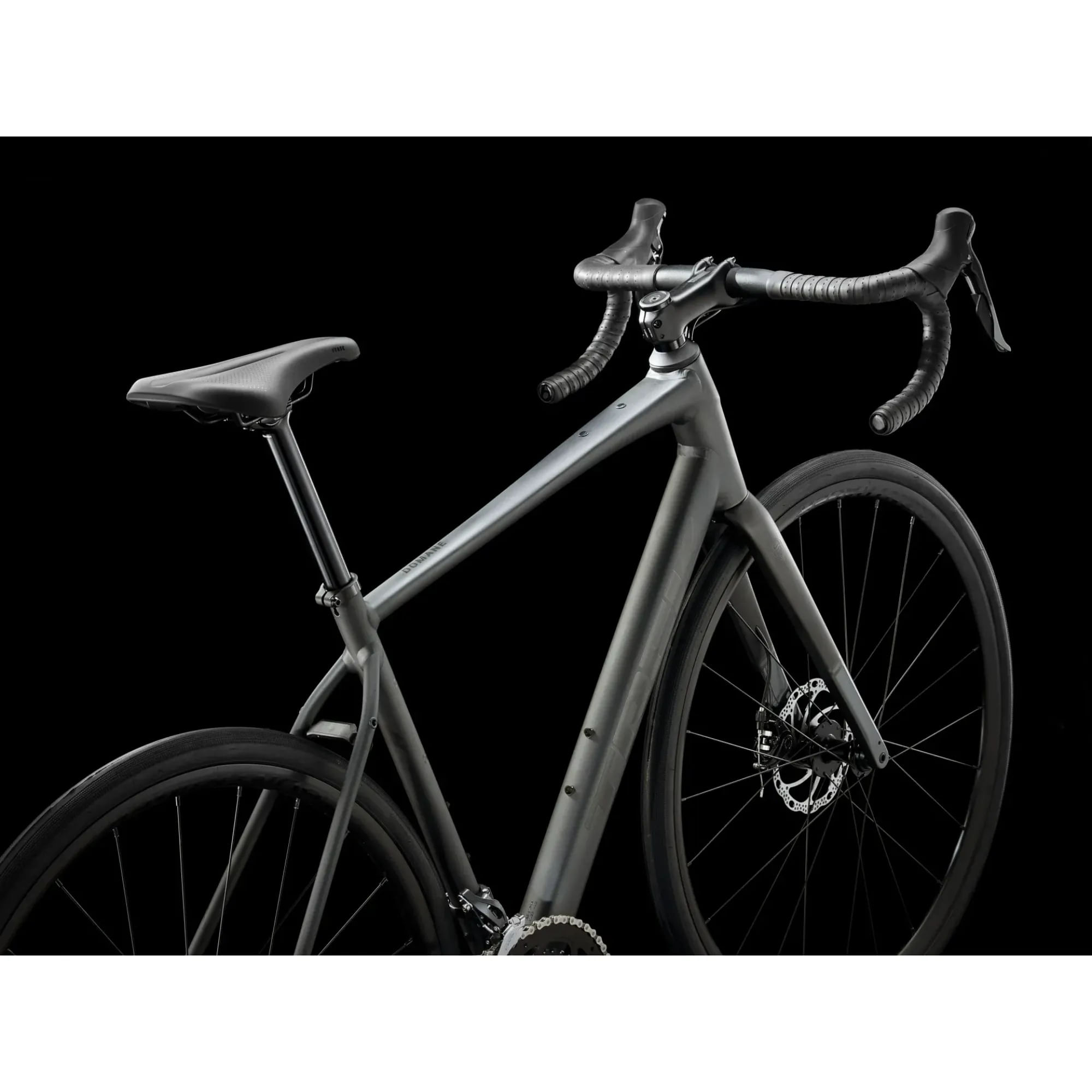 Trek-Domane-AL-2-Bike---2024-Matte-Lithium-Grey-44-700C.jpg
