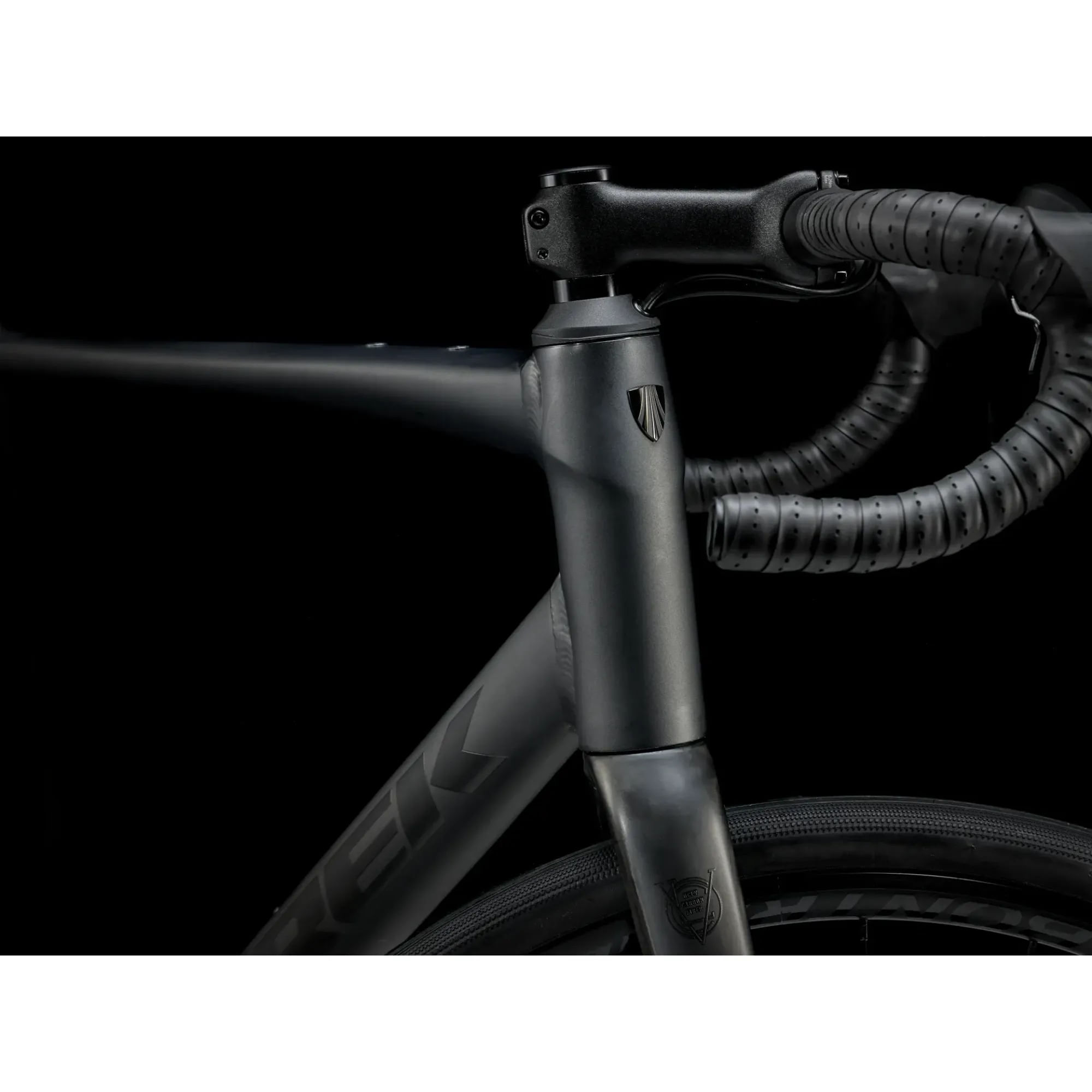 Trek-Domane-AL-2-Bike---2024-Matte-Lithium-Grey-44-700C.jpg