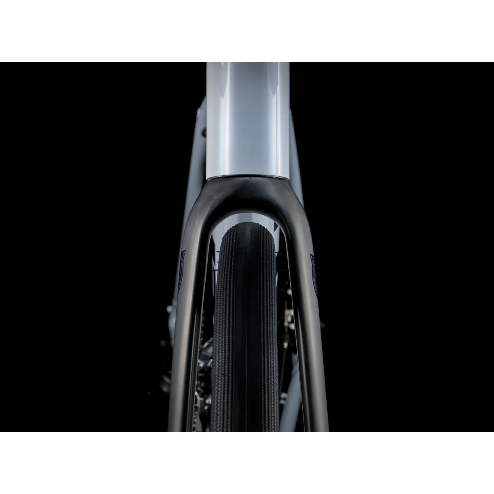 Trek-Domane-AL-2-Bike---2024-Plasma-Grey-Pearl-44-700C.jpg