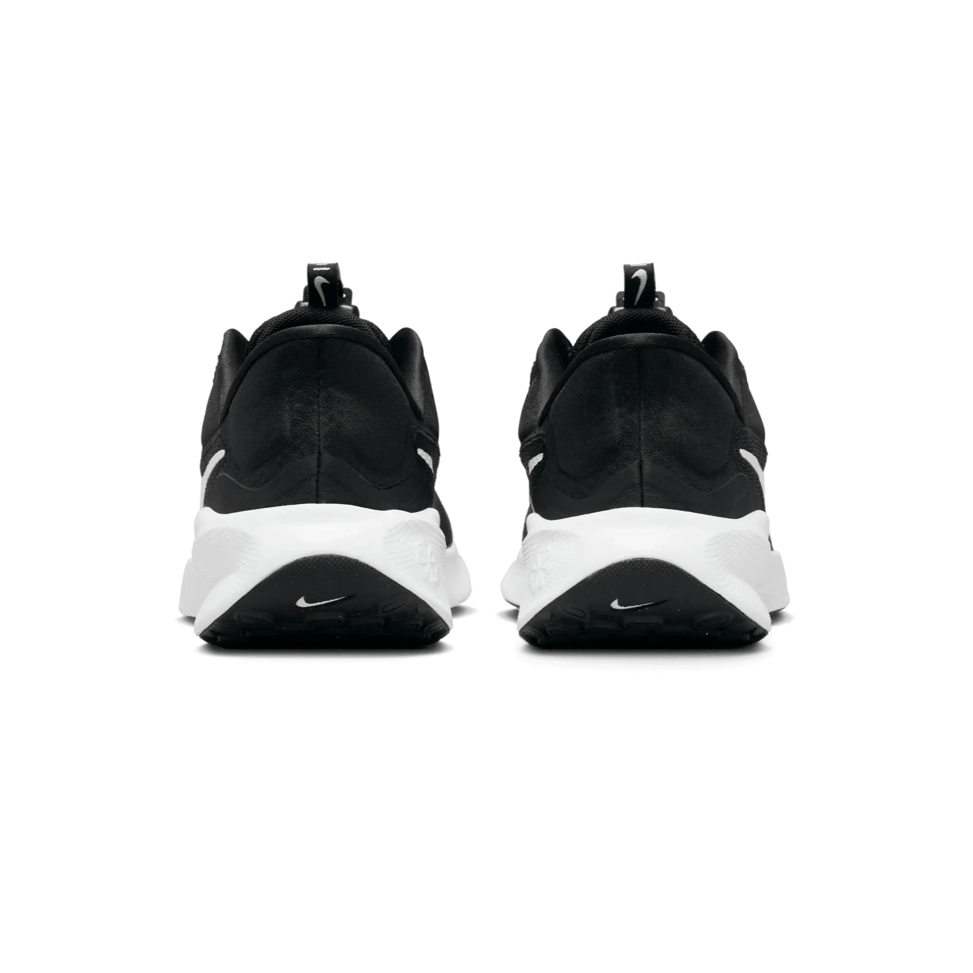 NWEB---NIKE-W-SHOE-REVOLUTION-7-EASYON-Black---White-6.5-Regular.jpg