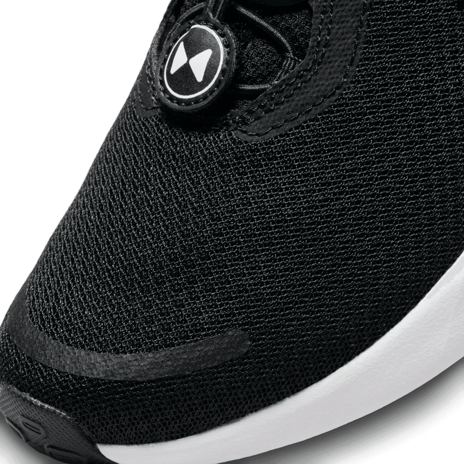 NWEB---NIKE-W-SHOE-REVOLUTION-7-EASYON-Black---White-6.5-Regular.jpg