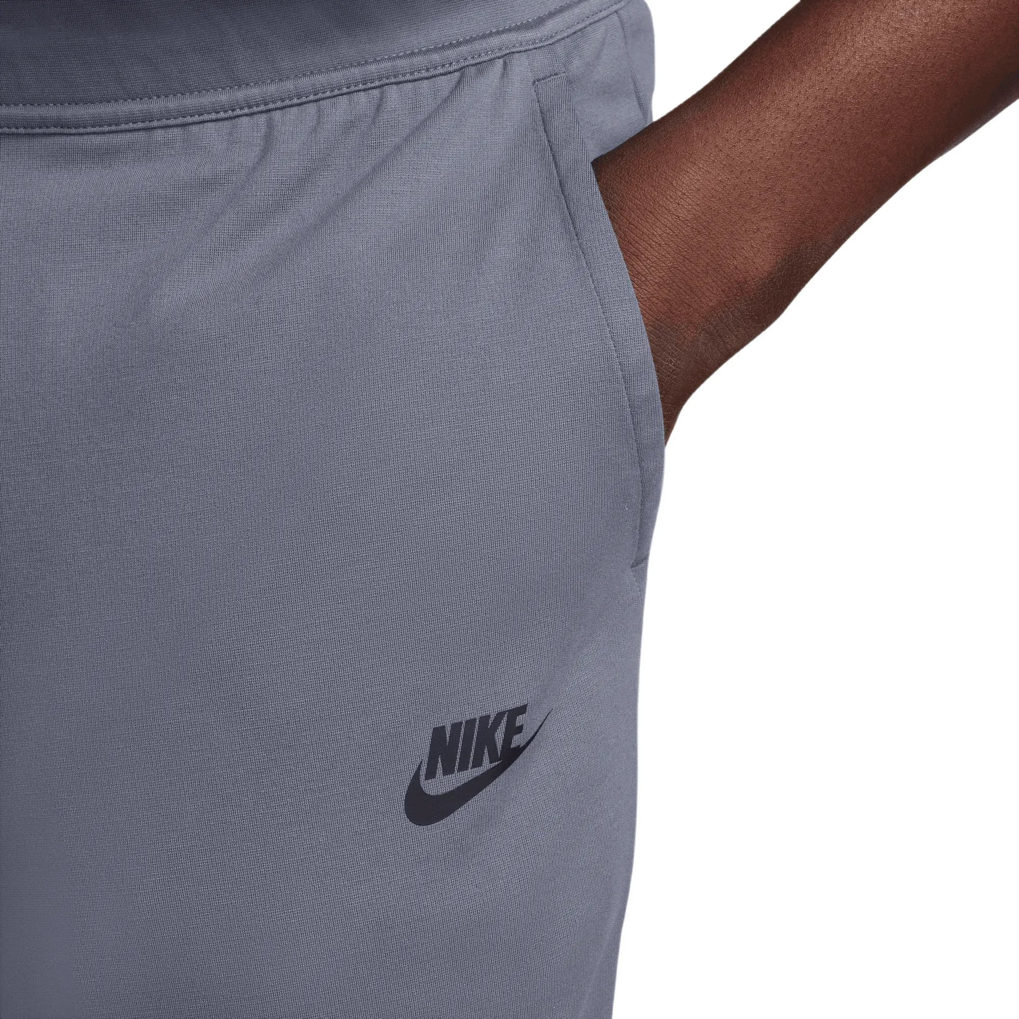 NWEB---NIKE-C-M-NK-TCH-KNIT-LW-JOGGER-Light-Carbon---Black-S.jpg