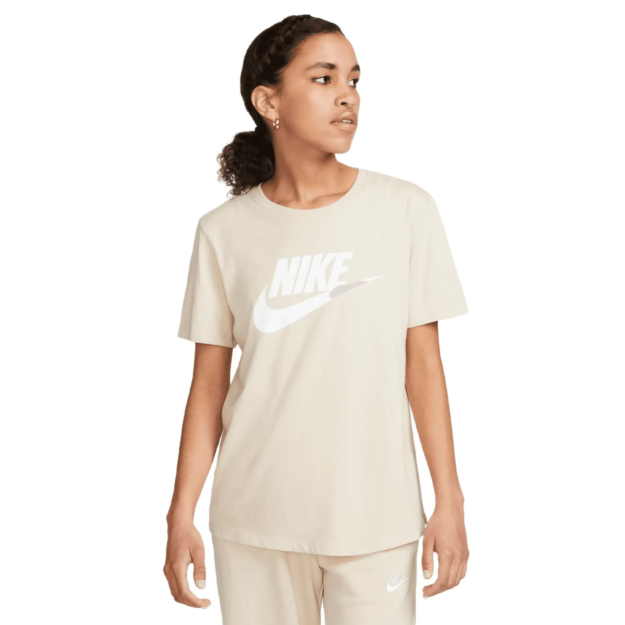 ★ Nike★ Sportswear Essential Logo T-Shirt W White DX79071 Amazon.com: Nike Women's Sportswear Essentials Logo T-Shirt