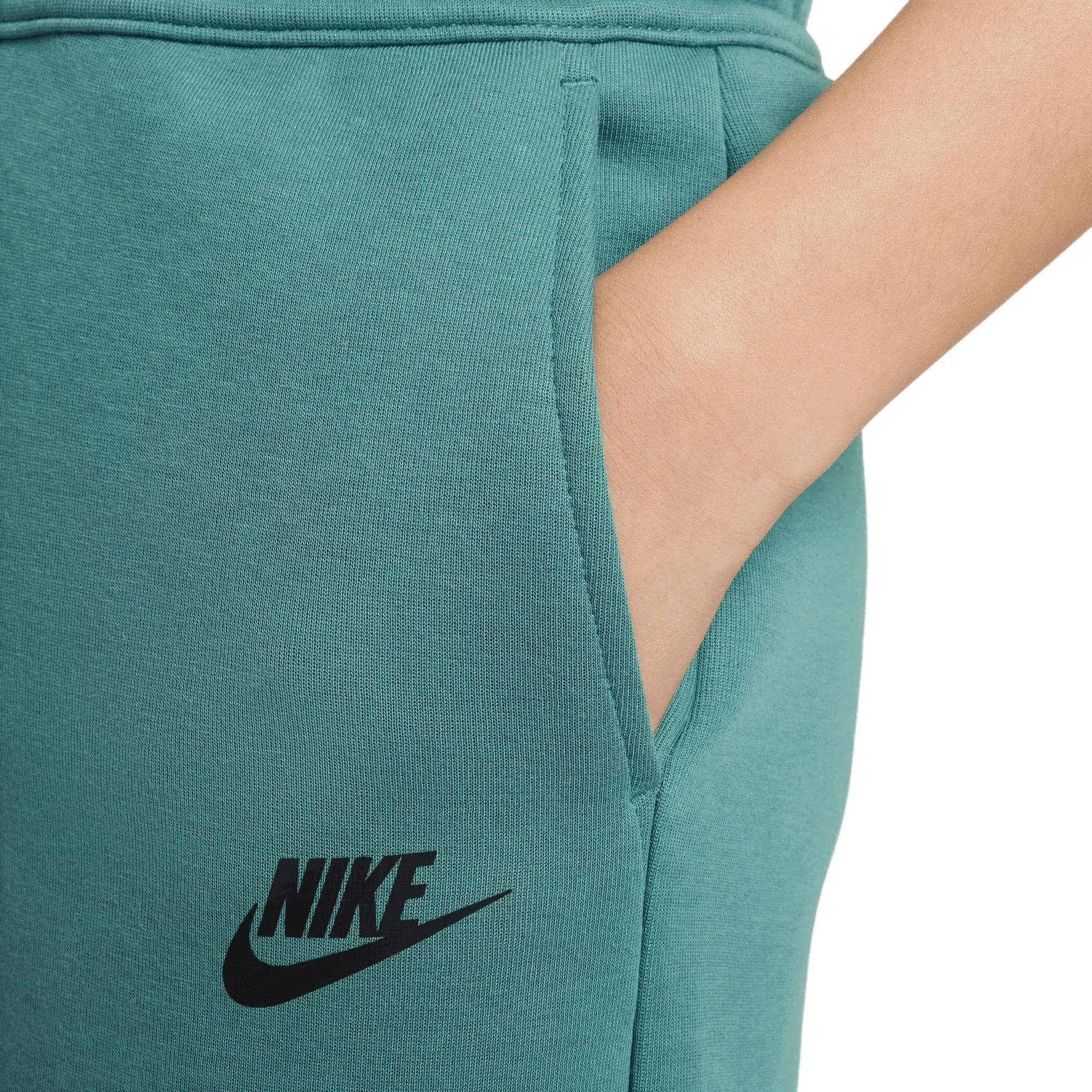 Nike-Tech-Fleece-Short---Boys--Bicoastal---Black---Black-XS.jpg