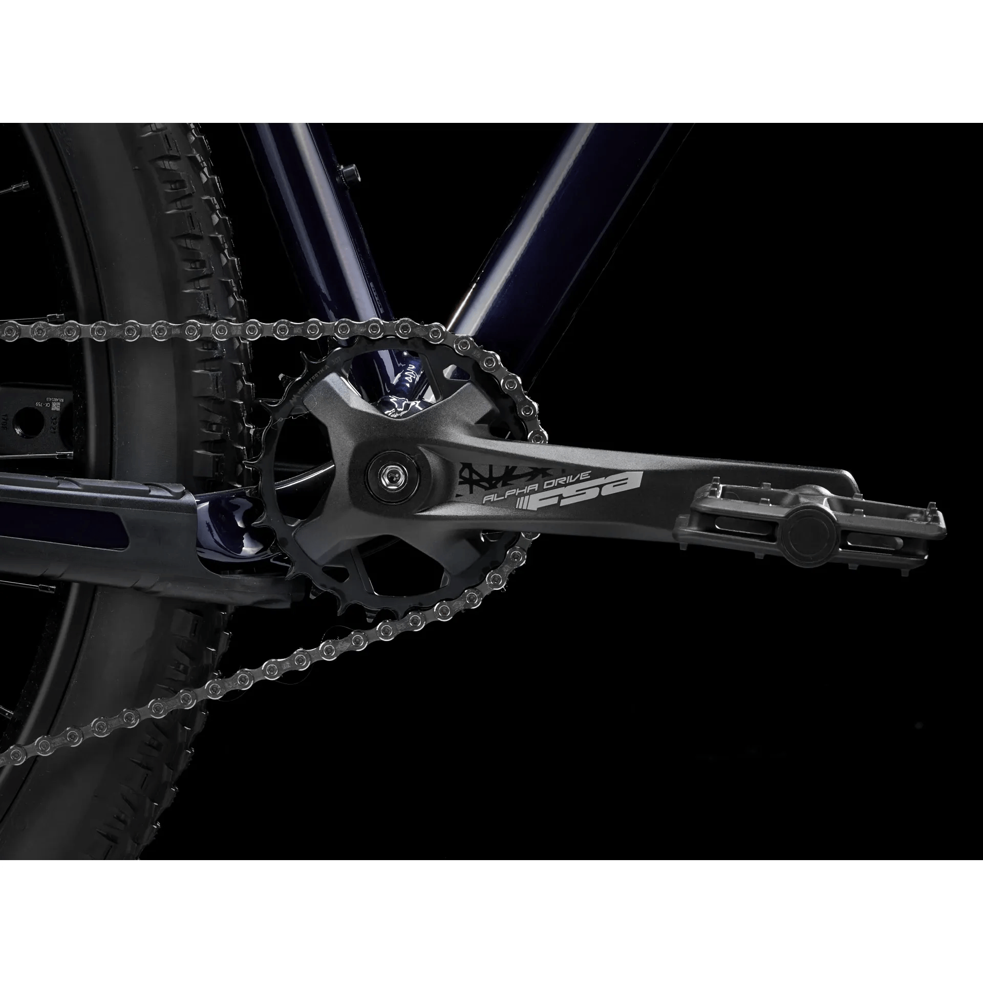 Trek Marlin 6 Gen 3 - 2024 - Rage Red To Deep Dark Blue Fade