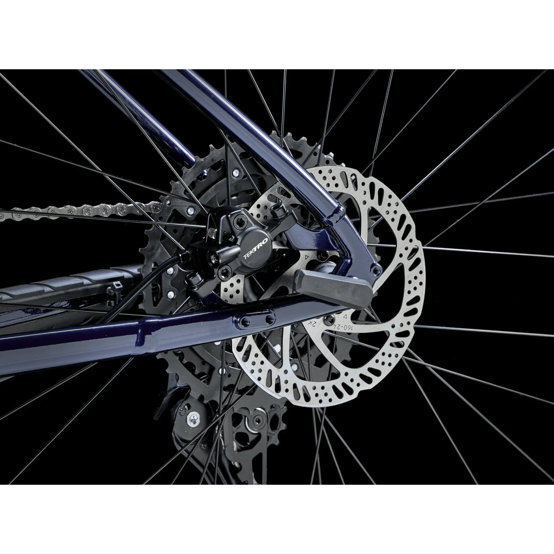 NWEB---TREK-BIKE-24-MARLIN-6-GEN3-Rage-Red-To-Deep-Dark-Blue-Fade-L-29.jpg