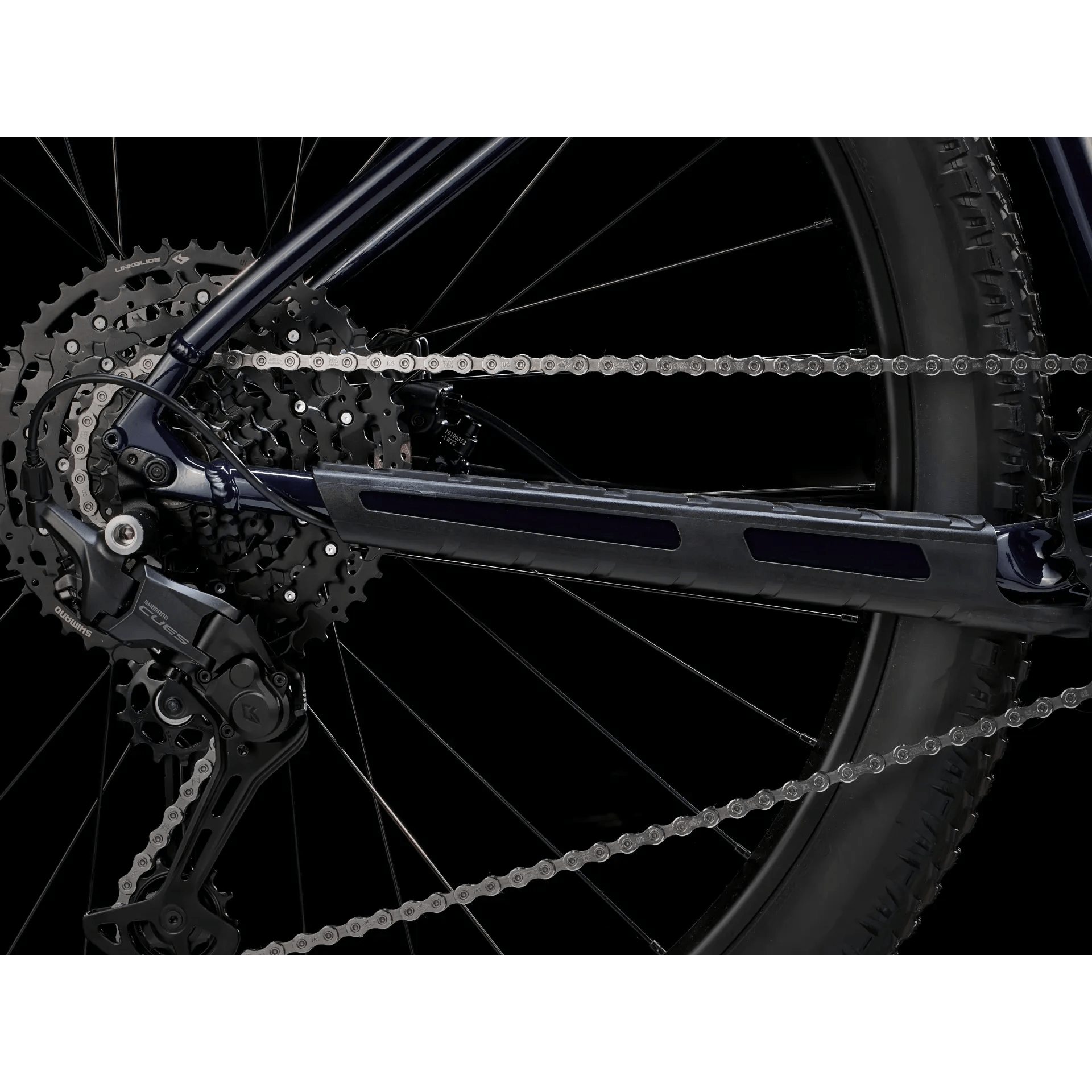 Trek Marlin 6 Gen 3 - 2024 - Rage Red To Deep Dark Blue Fade