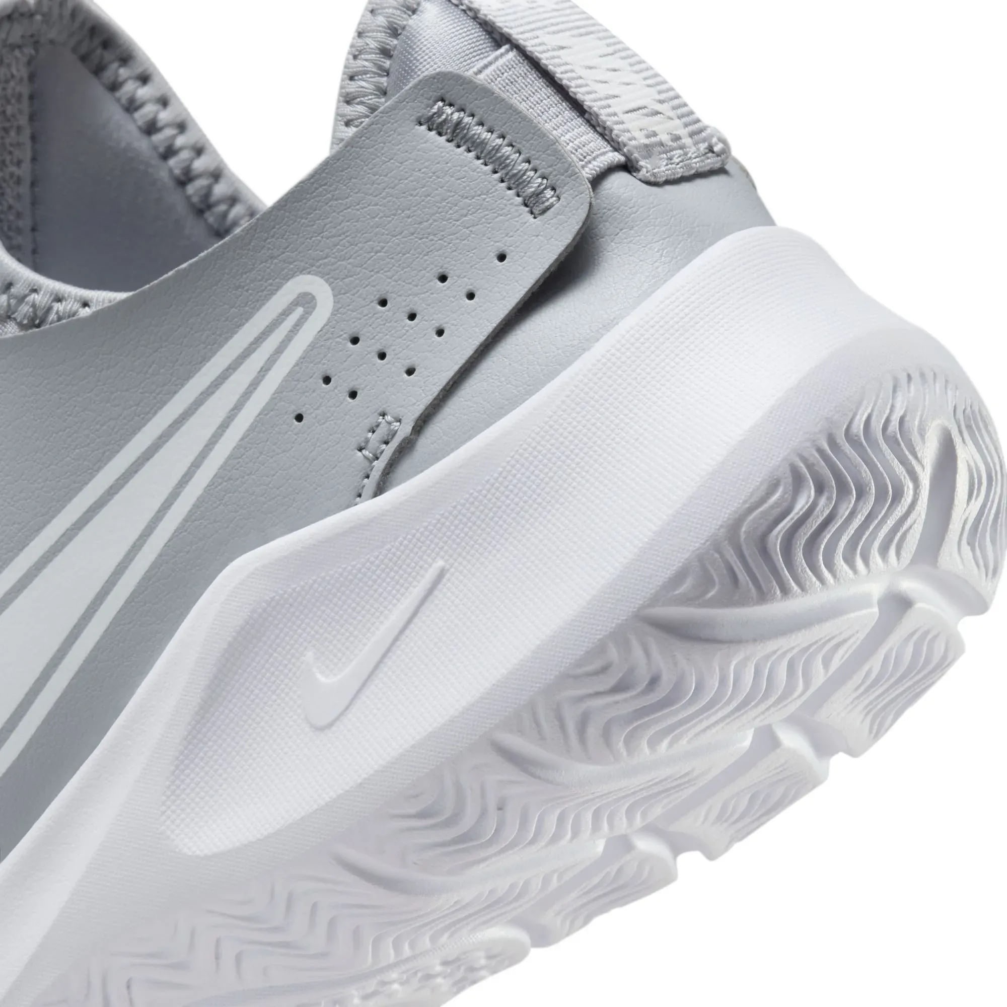 NWEB---NIKE-YTH-SHOE-FLEX-RUNNER-3-GS-Wolf-Grey---White-3.5Y-Regular.jpg