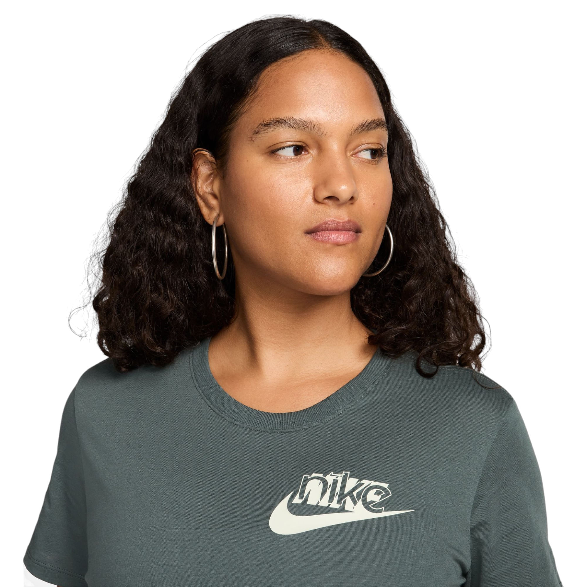 [NIKE] NSW WOMEN'S T-SHIRTS ☆大人気☆ Nike Sportswear Women's T-Shirt. Nike.com