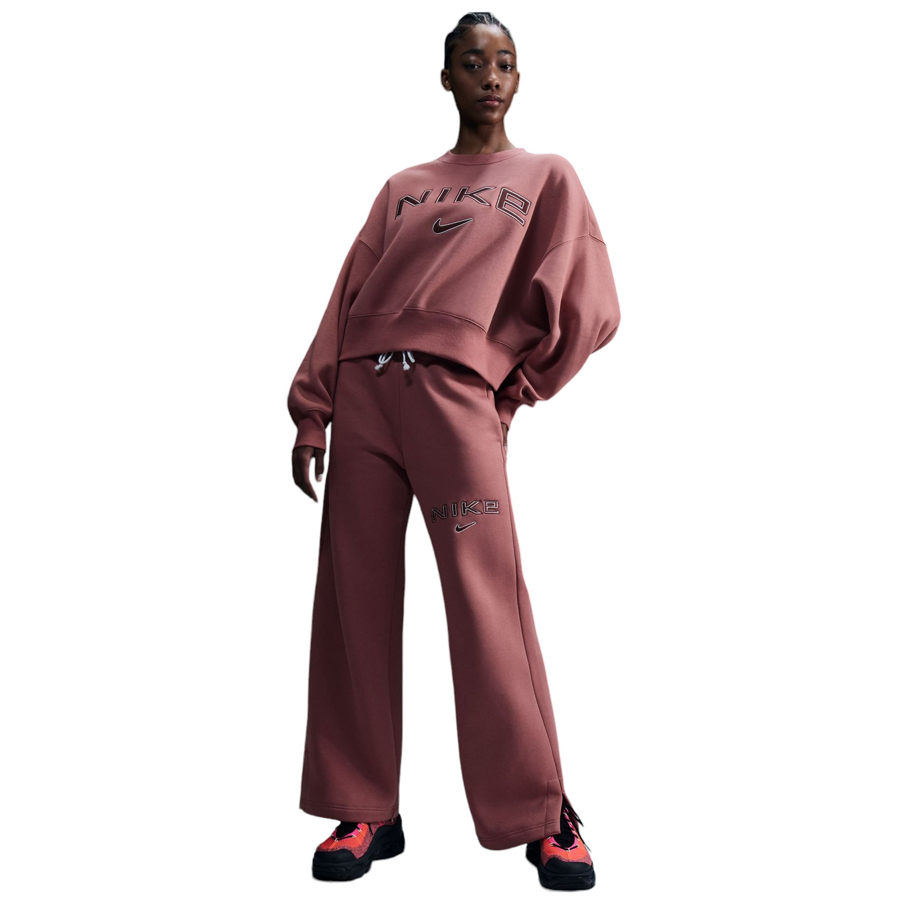 NIKE-C-W-NSW-PHNX-FLC-OOS-LOGO-CREW-Canyon-Pink---Lt-Orewood-Brn---Red-Sepia-M.jpg