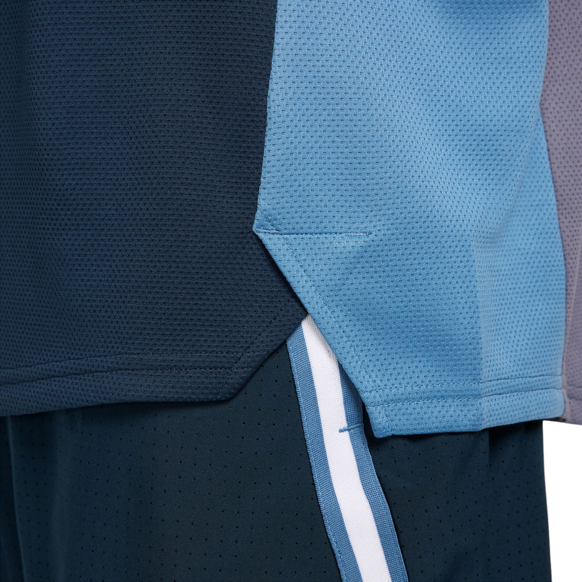 NIKE-C-M-NK-DF-NGC-POLO-Armory-Navy---Light-Carbon---White-XL.jpg