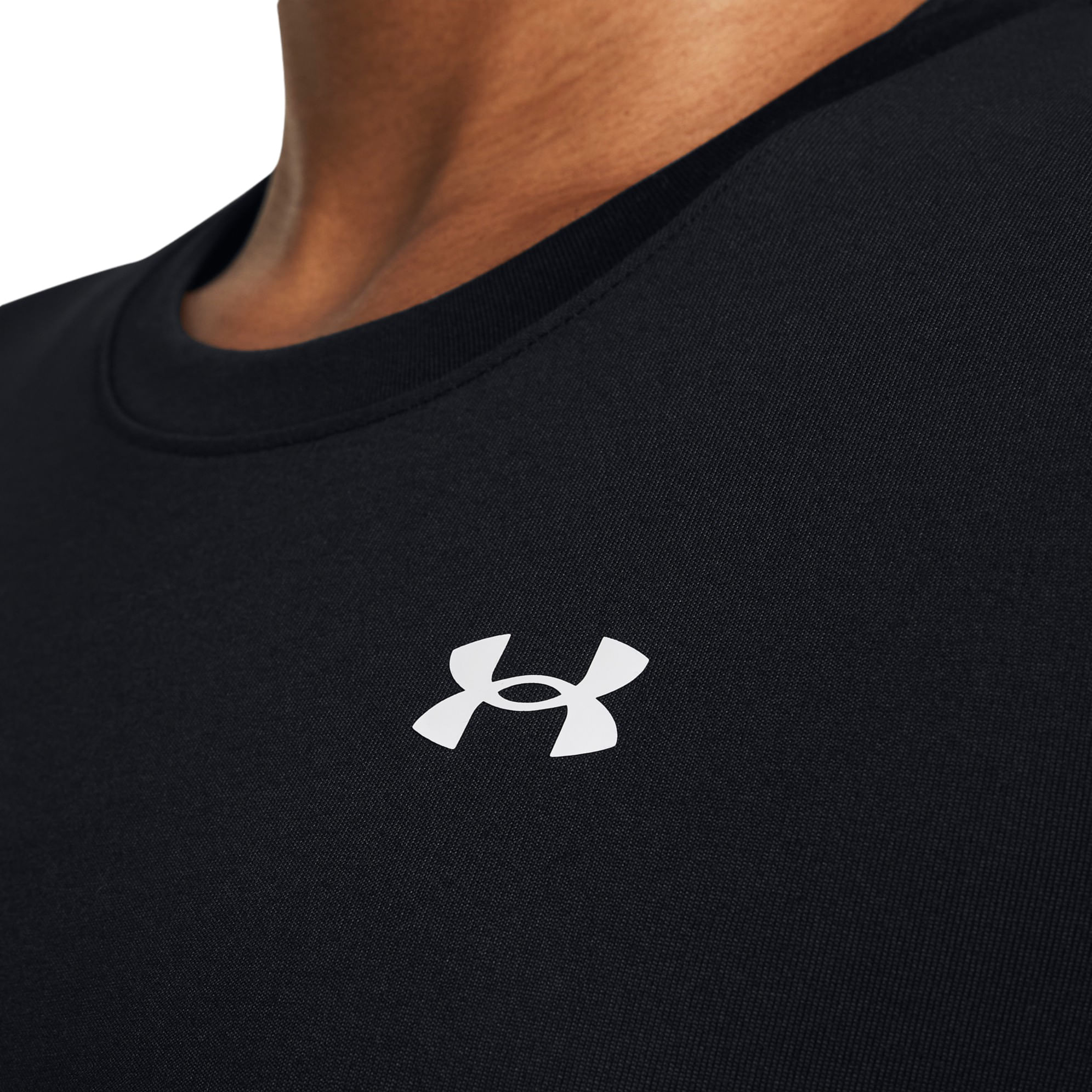 UNDER-W-UA-TECH-SHORT-SLEEVE-Black---White-XS.jpg
