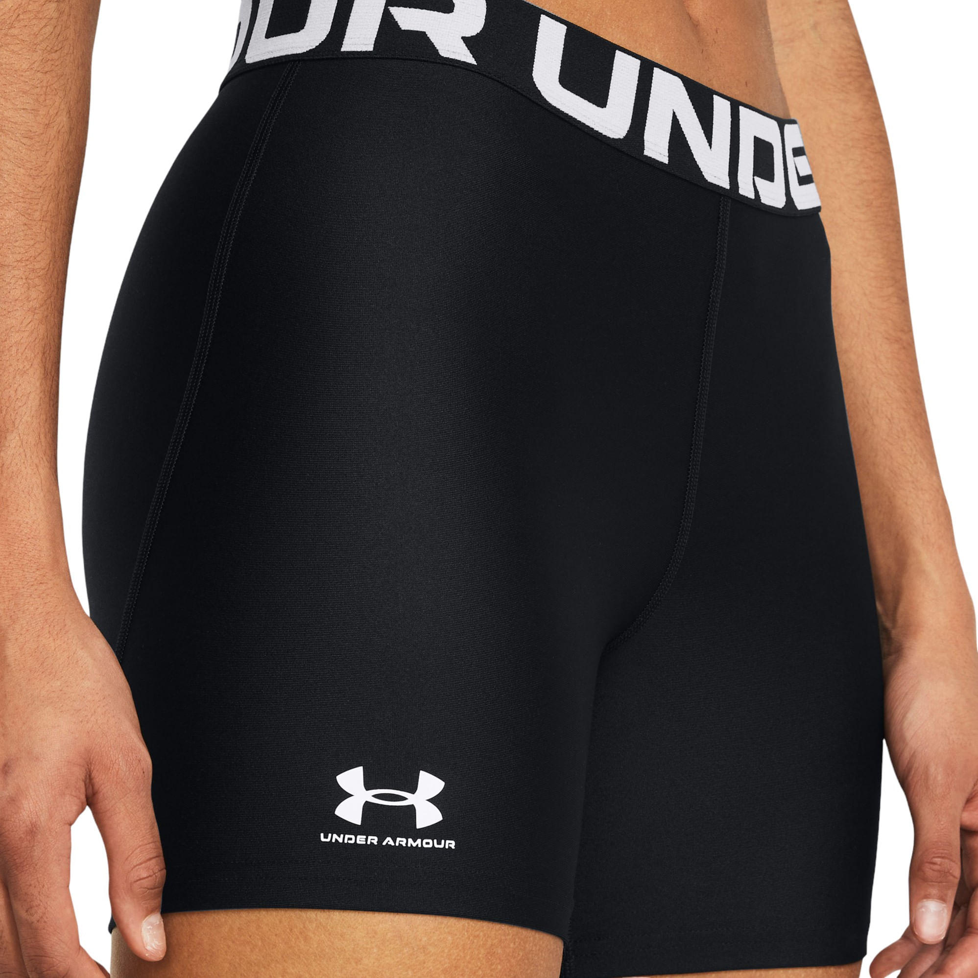 UNDER-W-HEATGEAR-MIDDY-SHORT-Black---White-XS.jpg