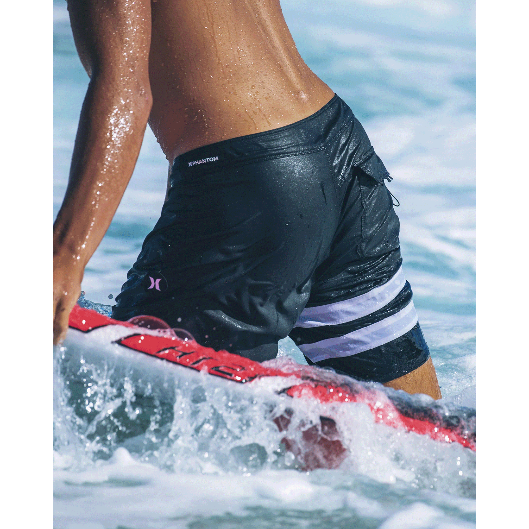 Hurley-PHANTOM-ECO-BLOCK-PARTY-18--BOARDSHORT-Black-30-18--Outseam.jpg