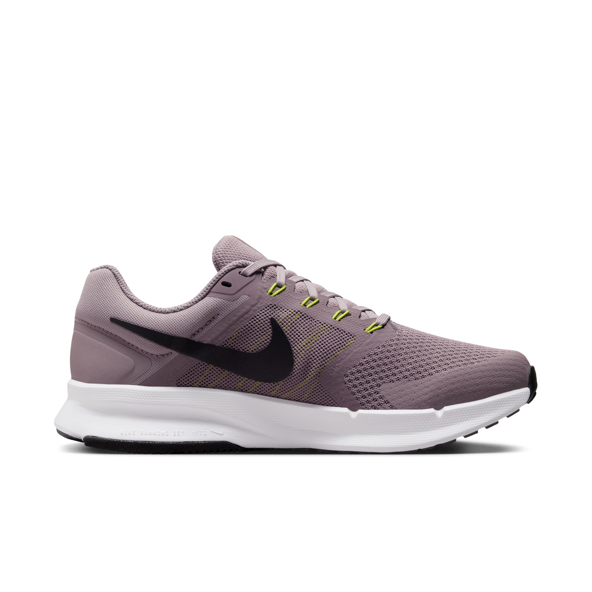 /nike-run-swift-3-road-running-shoe-womens-10474500/p?skuId=1807297
