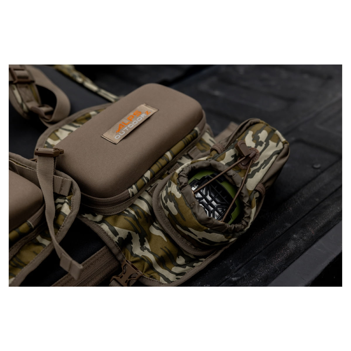 ALPS-IMPACT-PRO-VEST-INNOVATN-AISLE-Original-Bottomland.jpg