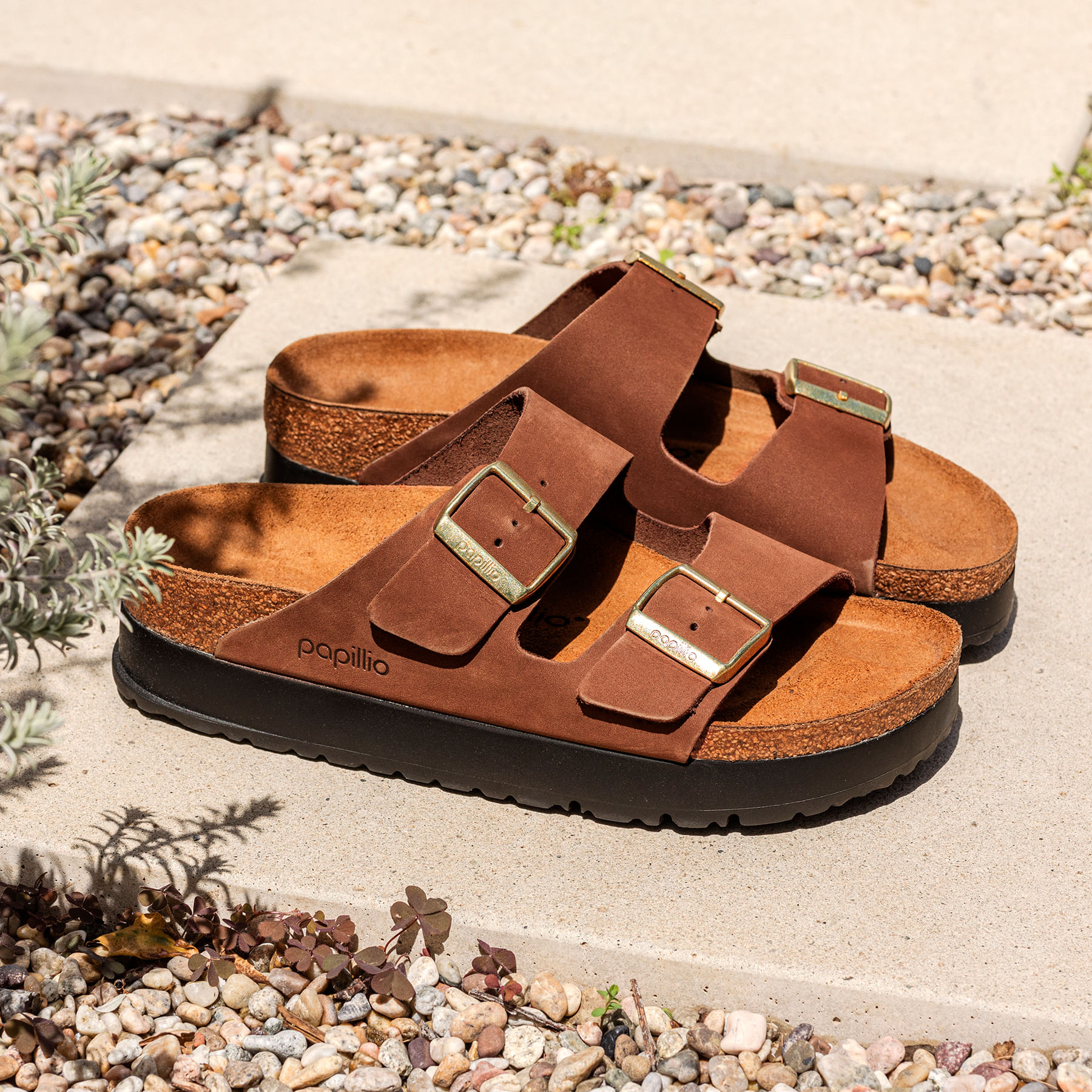 Birkenstock-Arizona-Platform-Sandal---Women-s-Nubuck---Dark-Tea