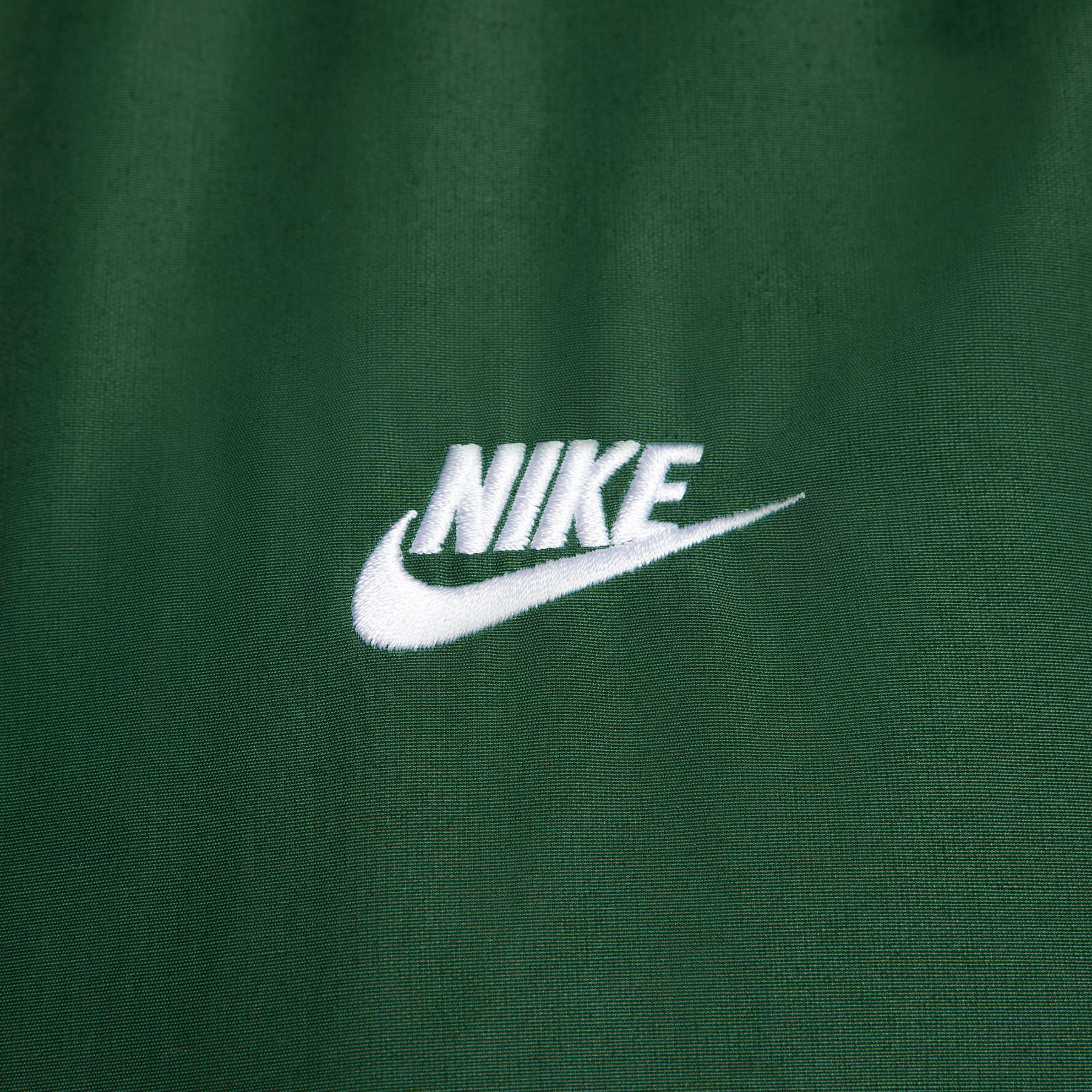 NIKE-C-M-NK-CLUB-FUTURA--JKT-Fir---White