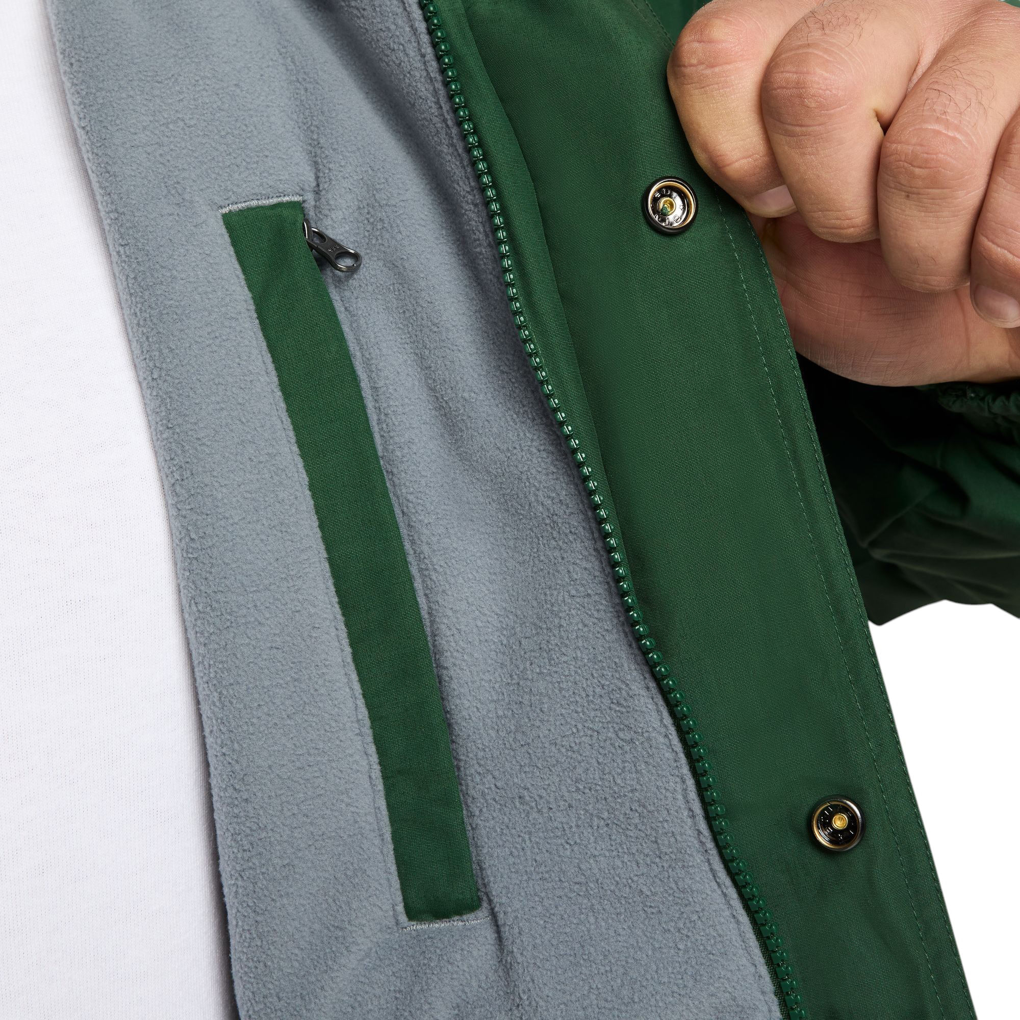 NIKE-C-M-NK-CLUB-FUTURA--JKT-Fir---White