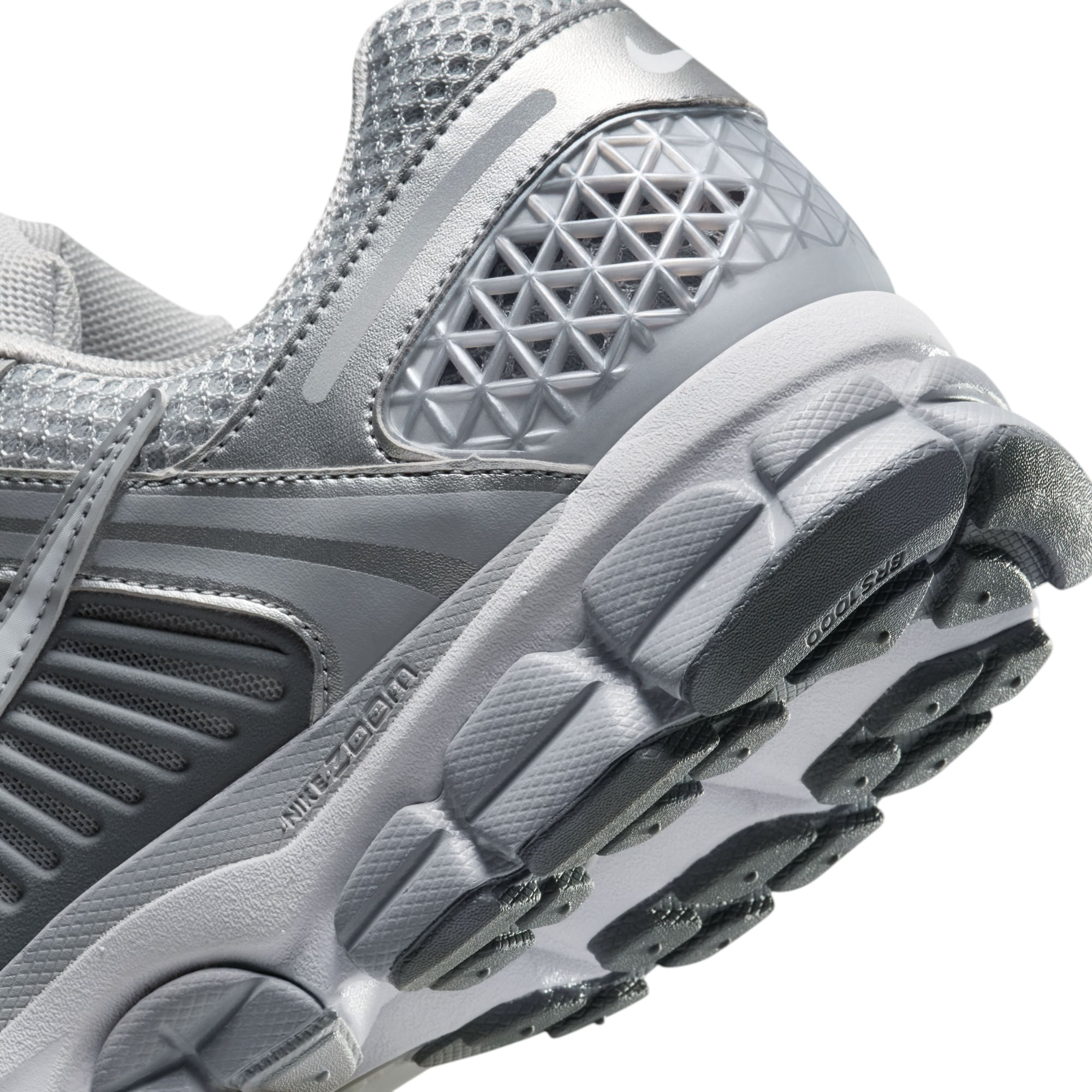 NIKE-Nike-Zoom-Vomero-5-Wolf-Grey---White---Metallic-Silver
