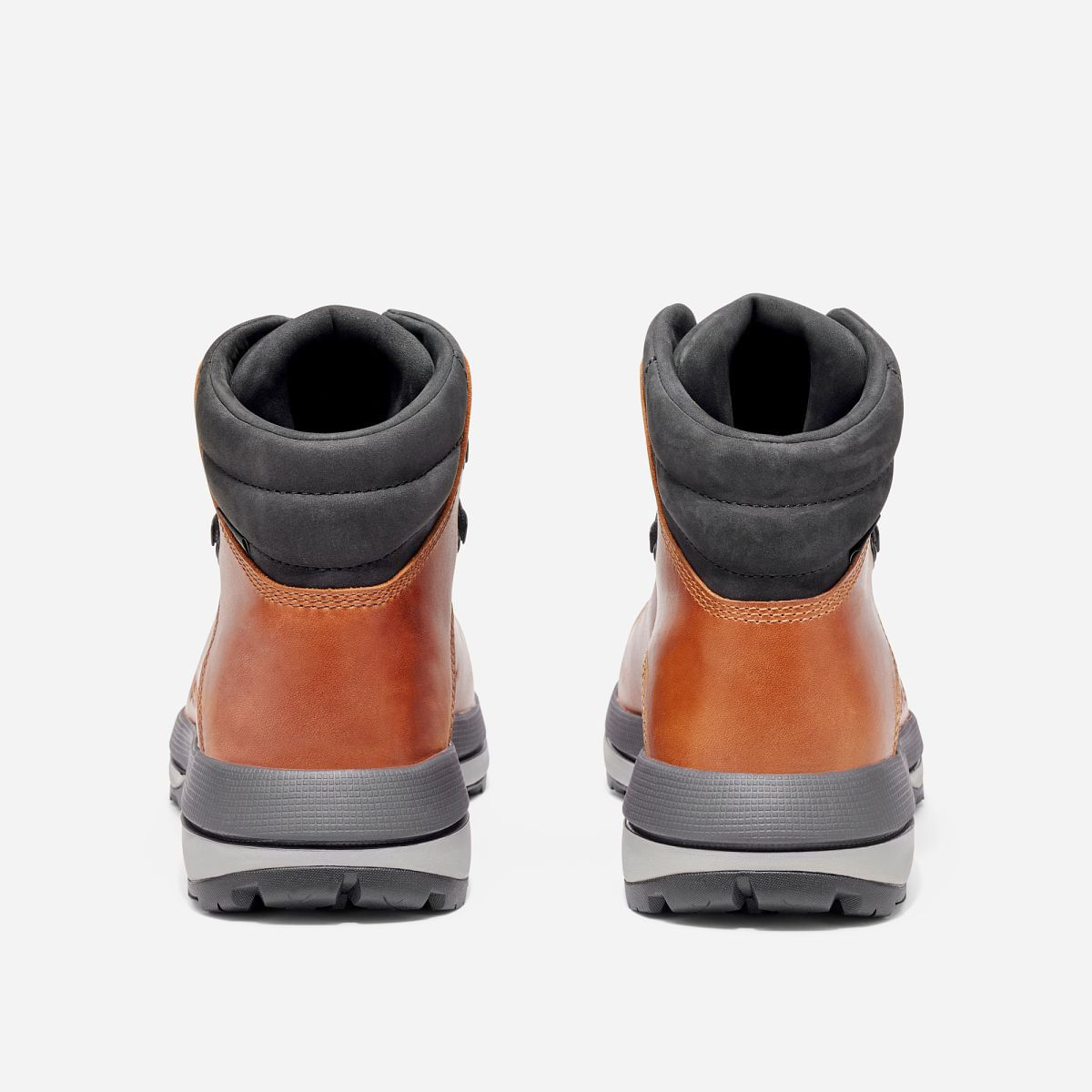 Vasque-ST.-Elias-Hiking-Boot---Men-s-Clay
