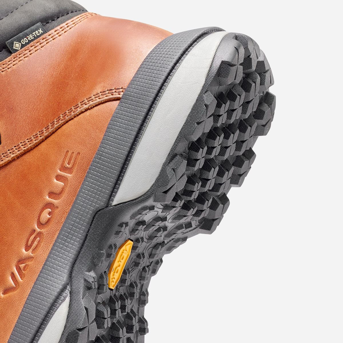 Vasque-ST.-Elias-Hiking-Boot---Men-s-Clay